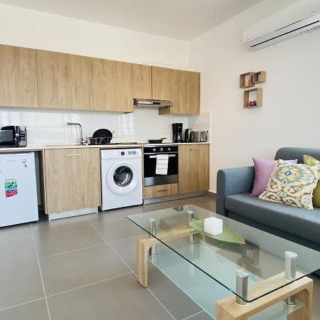 Silver Line 1-Bedroom Apartment In 拉纳卡 外观 照片