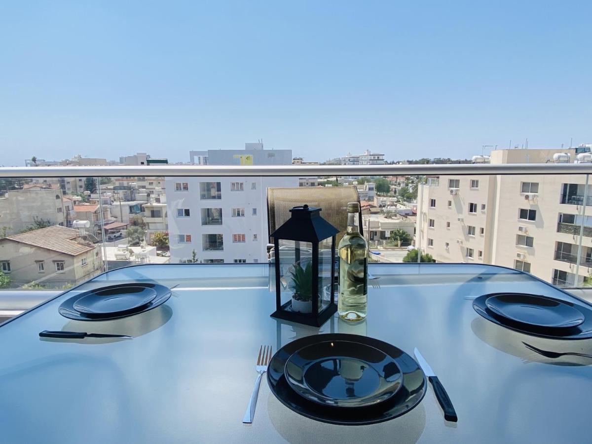 Silver Line 1-Bedroom Apartment In 拉纳卡 外观 照片